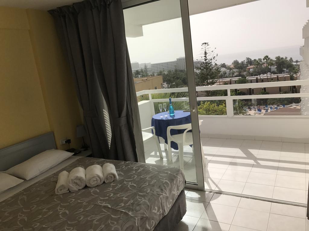 Bamboli Holidays بلايا ذي لاس أميريكاس المظهر الخارجي الصورة